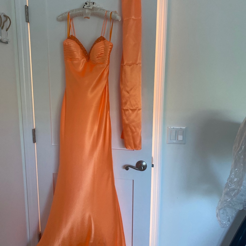 Long evening gown, size 2, only worn once.